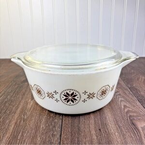 Pyrex Town & Country White Brown Round Cinderella Casserole 475-B 2 1/2 Qt Lid